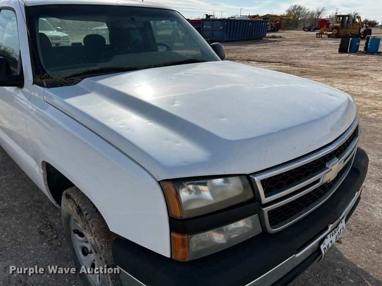 image for item DO8906 2007 Chevrolet Silverado 1500  Ext. Cab pickup truck