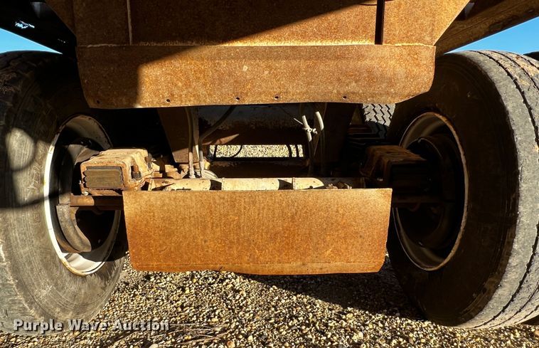 image for item DO8911 1996 Midland MG40CLAM  bottom dump trailer