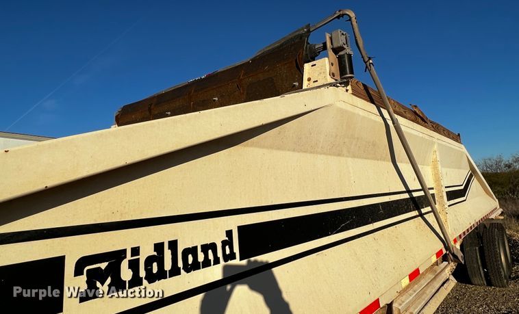 image for item DO8911 1996 Midland MG40CLAM  bottom dump trailer