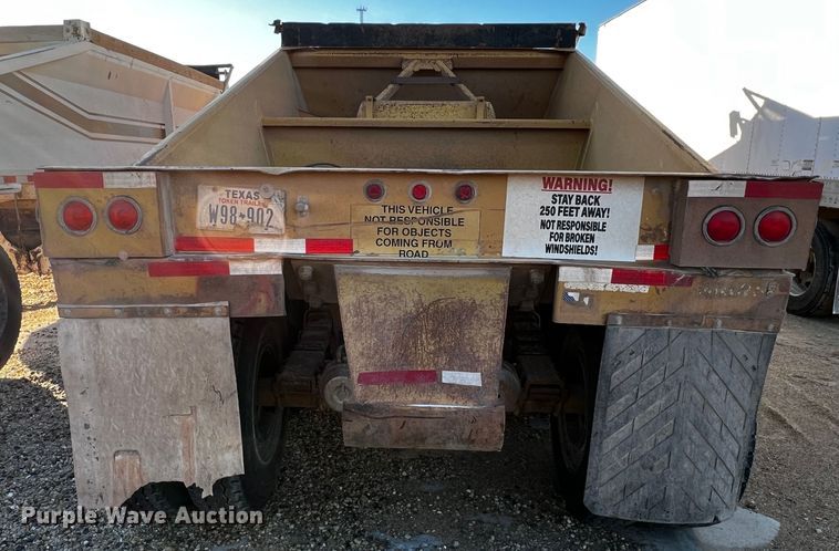 image for item DO8912 1993 Load King 2066-40-2  bottom dump trailer