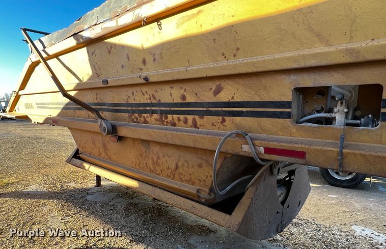image for item DO8912 1993 Load King 2066-40-2  bottom dump trailer