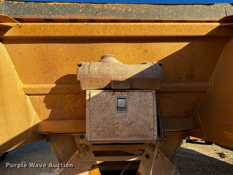 image for item DO8912 1993 Load King 2066-40-2  bottom dump trailer