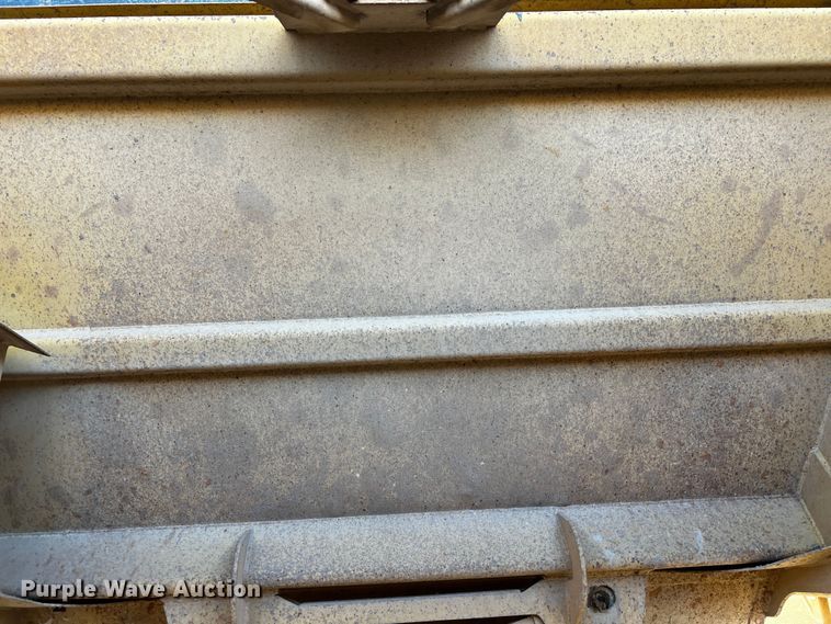 image for item DO8912 1993 Load King 2066-40-2  bottom dump trailer