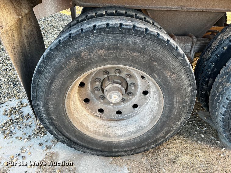 image for item DO8912 1993 Load King 2066-40-2  bottom dump trailer