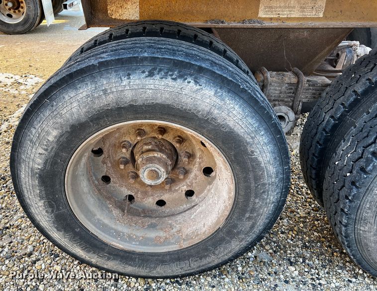 image for item DO8912 1993 Load King 2066-40-2  bottom dump trailer