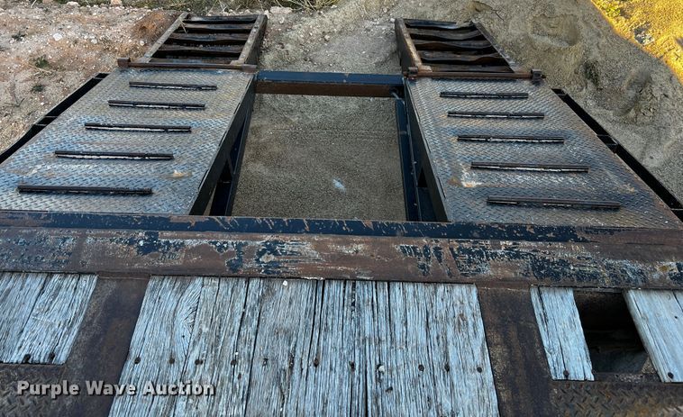 image for item DO8914 1996 Aztec  drop deck equipment trailer