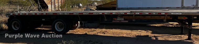 image for item DO8915 2005 Great Dane GPLWSAR 248  flatbed trailer