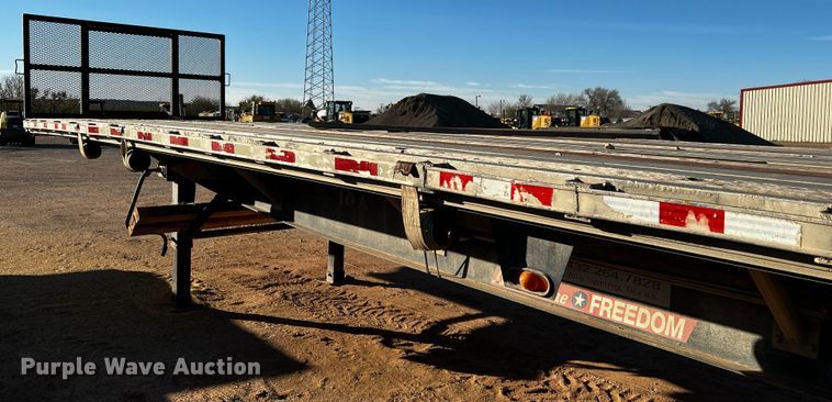 image for item DO8915 2005 Great Dane GPLWSAR 248  flatbed trailer