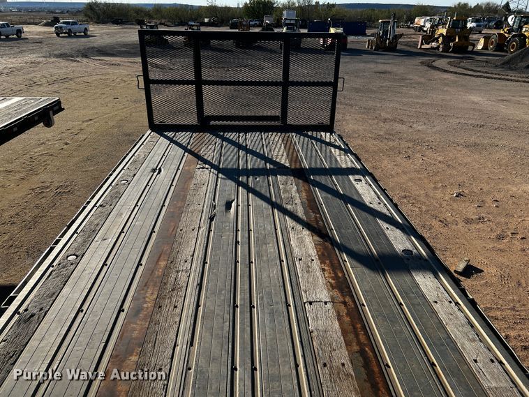 image for item DO8915 2005 Great Dane GPLWSAR 248  flatbed trailer