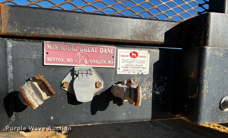 image for item DO8915 2005 Great Dane GPLWSAR 248  flatbed trailer