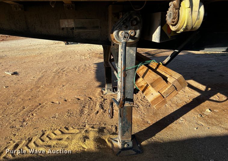 image for item DO8915 2005 Great Dane GPLWSAR 248  flatbed trailer