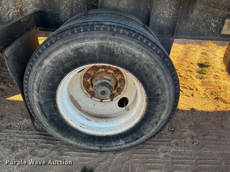 image for item DO8915 2005 Great Dane GPLWSAR 248  flatbed trailer