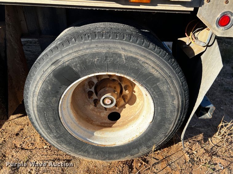 image for item DO8915 2005 Great Dane GPLWSAR 248  flatbed trailer