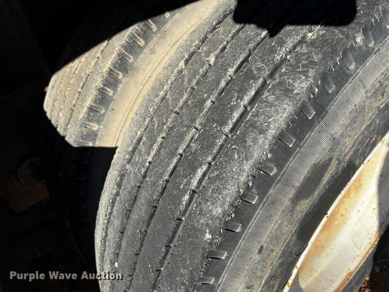 image for item DO8915 2005 Great Dane GPLWSAR 248  flatbed trailer