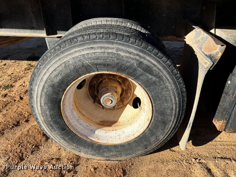 image for item DO8915 2005 Great Dane GPLWSAR 248  flatbed trailer