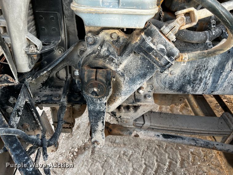 image for item DO8917 2007 Freightliner Columbia  water truck