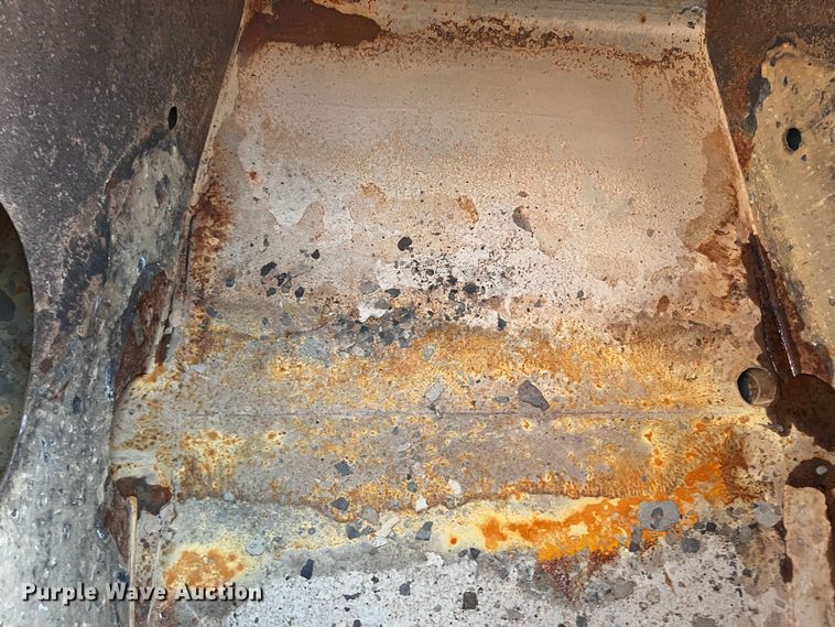 image for item DO8918 2007 Freightliner Columbia  water truck