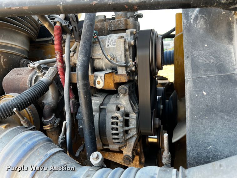 image for item DO8918 2007 Freightliner Columbia  water truck