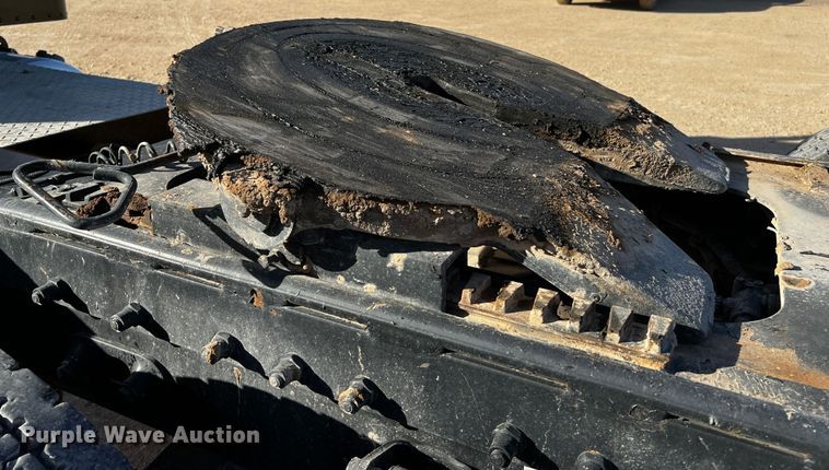 image for item DO8919 2004 Peterbilt 379  semi truck