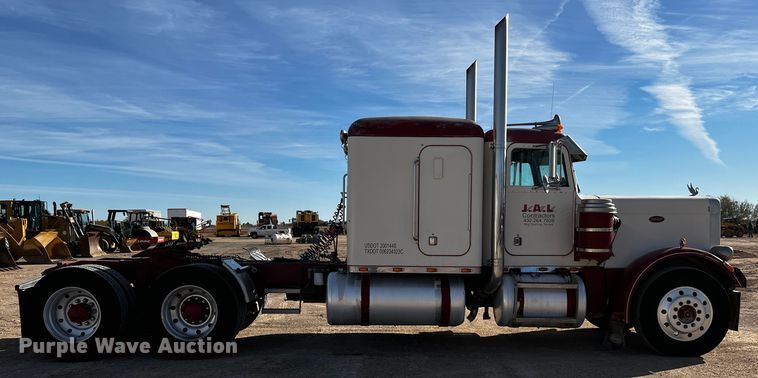 image for item DO8920 1984 Peterbilt 359  semi truck