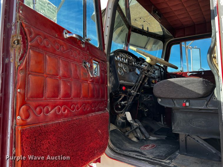 image for item DO8920 1984 Peterbilt 359  semi truck