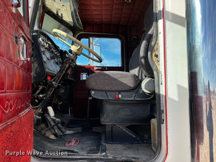 image for item DO8920 1984 Peterbilt 359  semi truck