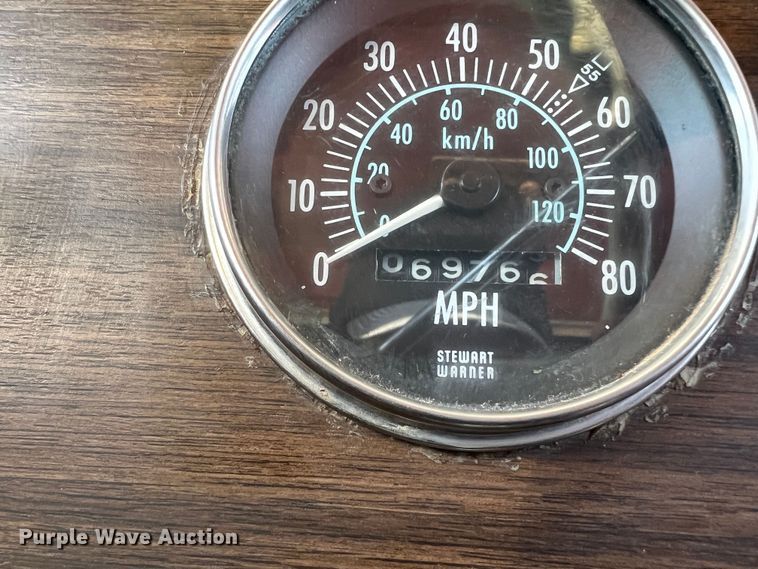 image for item DO8920 1984 Peterbilt 359  semi truck