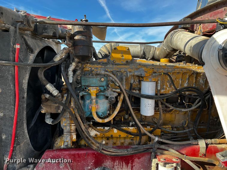 image for item DO8920 1984 Peterbilt 359  semi truck