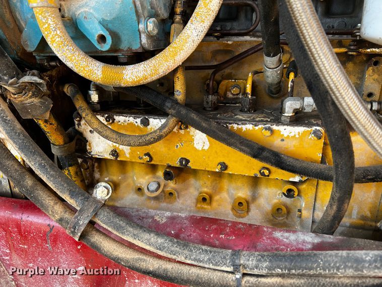 image for item DO8920 1984 Peterbilt 359  semi truck