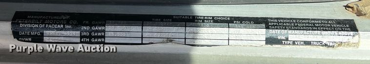 image for item DO8920 1984 Peterbilt 359  semi truck