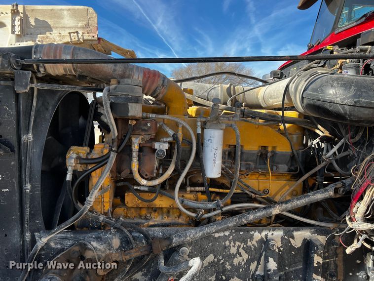 image for item DO8922 1987 Peterbilt 379  semi truck