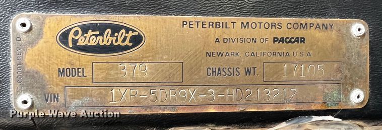 image for item DO8922 1987 Peterbilt 379  semi truck
