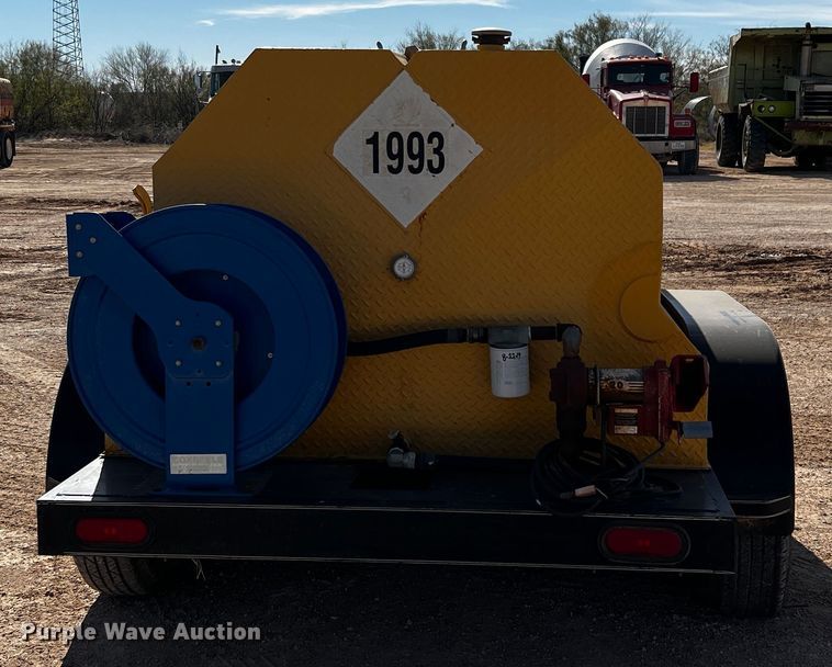 image for item DO8923 WG  fuel trailer