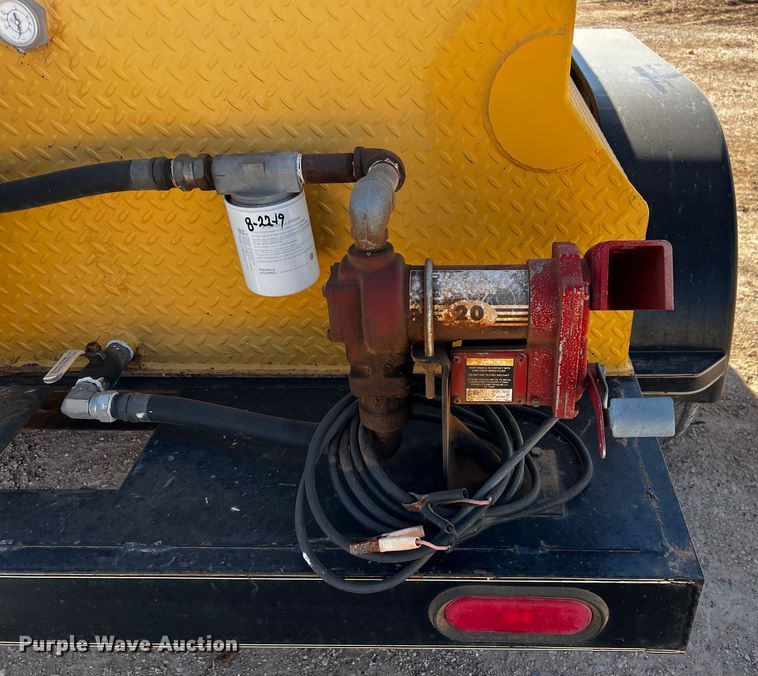 image for item DO8923 WG  fuel trailer