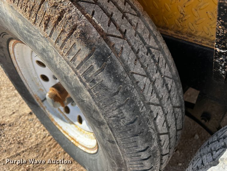 image for item DO8923 WG  fuel trailer