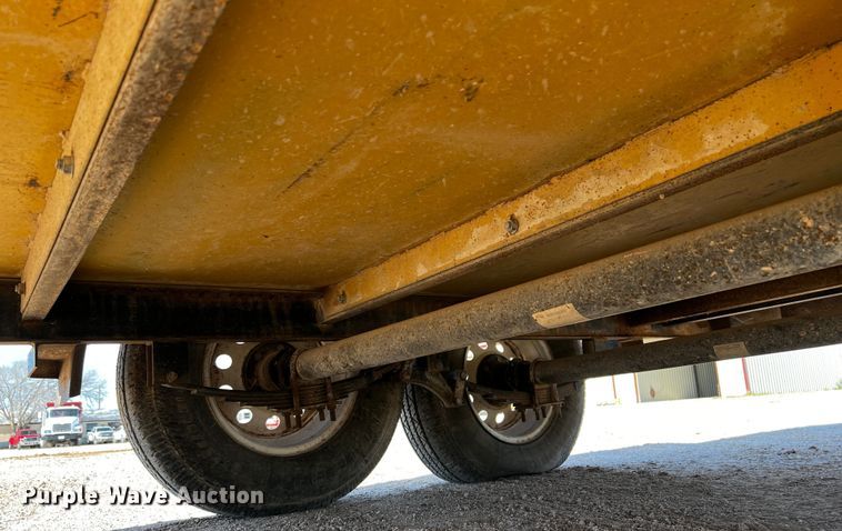 image for item DO8923 WG  fuel trailer