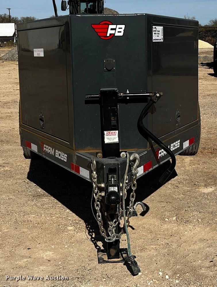 image for item DO8924 2020 Farm Boss FB990  fuel / lube trailer