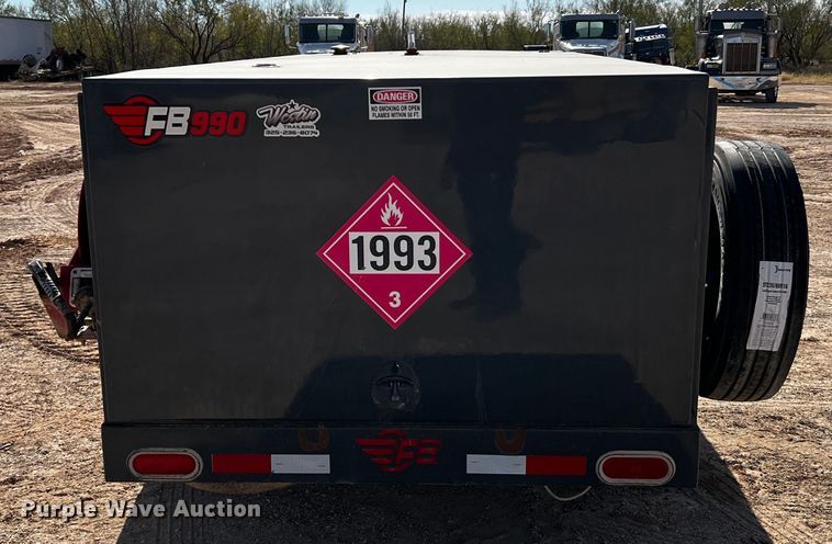 image for item DO8924 2020 Farm Boss FB990  fuel / lube trailer