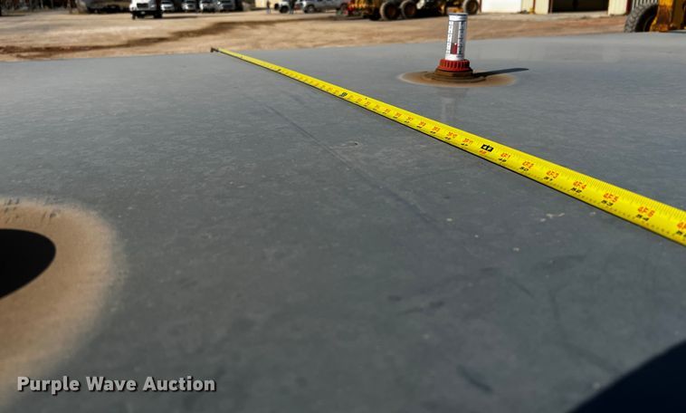 image for item DO8924 2020 Farm Boss FB990  fuel / lube trailer