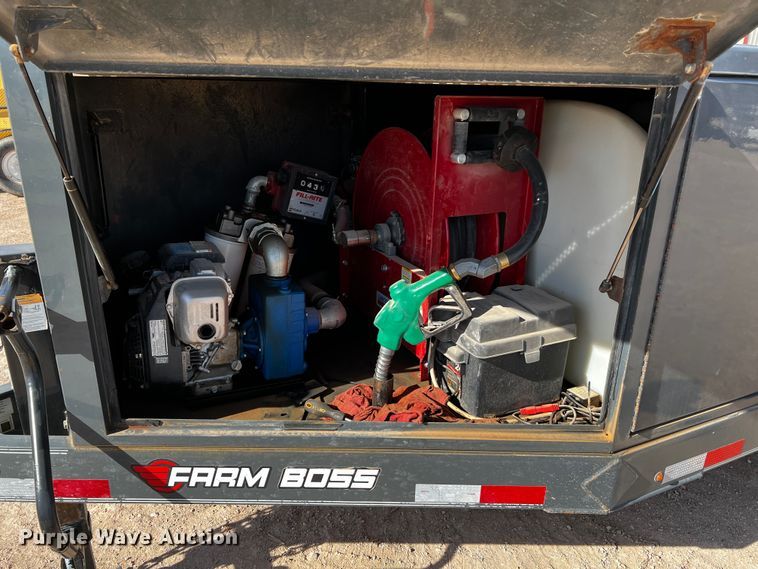 image for item DO8924 2020 Farm Boss FB990  fuel / lube trailer