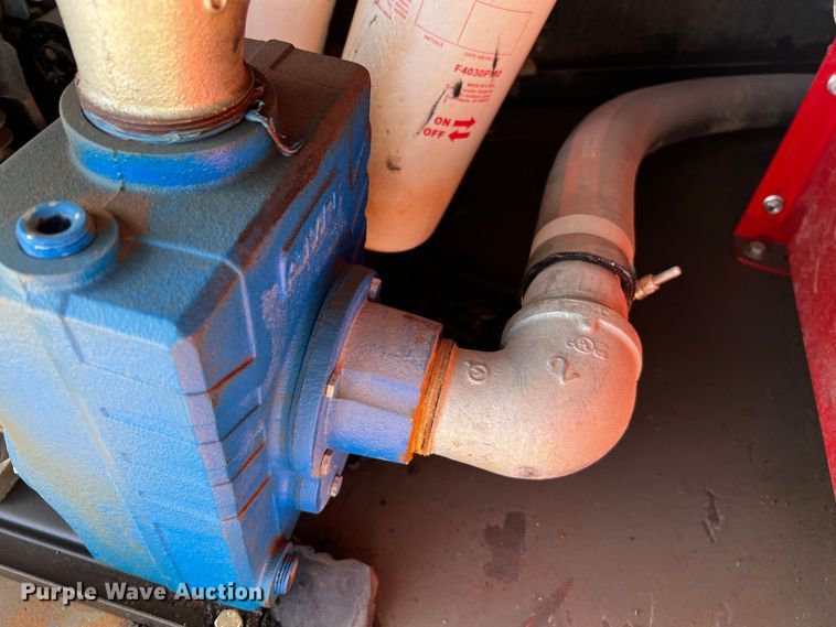 image for item DO8924 2020 Farm Boss FB990  fuel / lube trailer