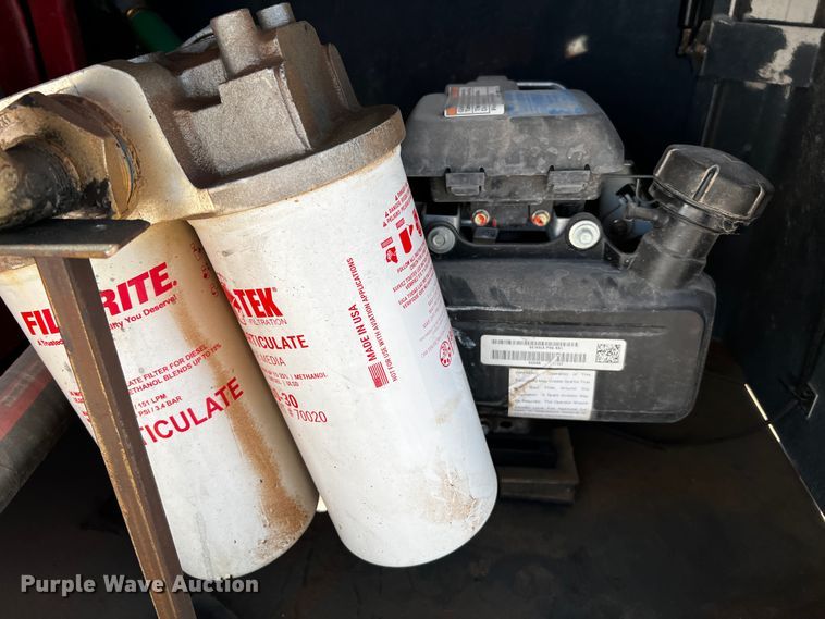 image for item DO8924 2020 Farm Boss FB990  fuel / lube trailer