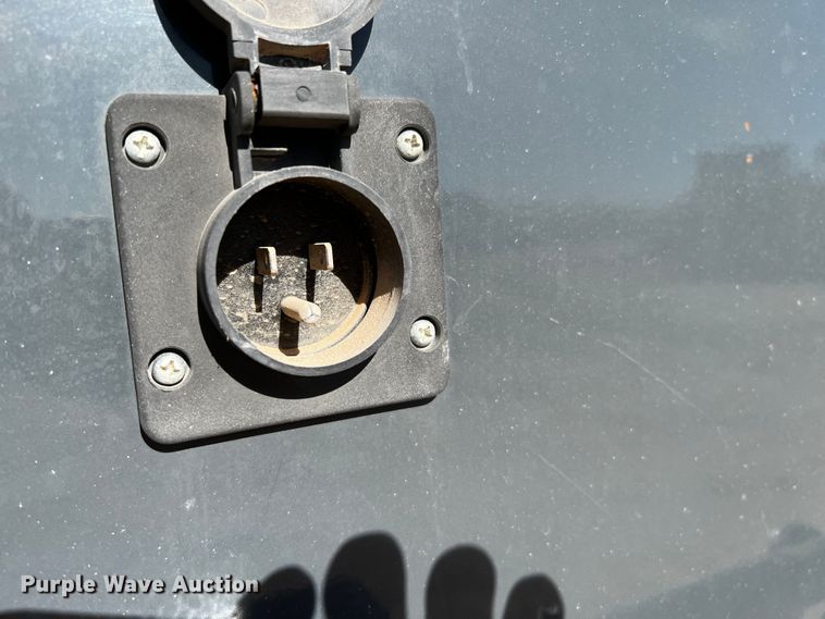 image for item DO8924 2020 Farm Boss FB990  fuel / lube trailer