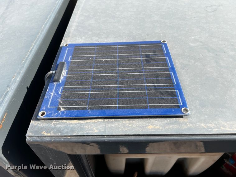 image for item DO8924 2020 Farm Boss FB990  fuel / lube trailer