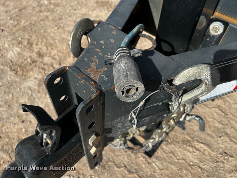 image for item DO8924 2020 Farm Boss FB990  fuel / lube trailer