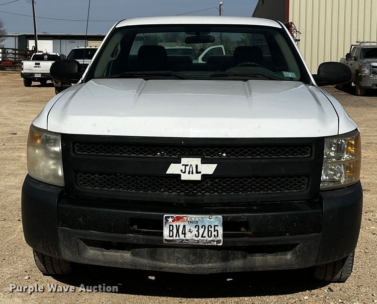 image for item DO8931 2010 Chevrolet Silverado 1500  pickup truck