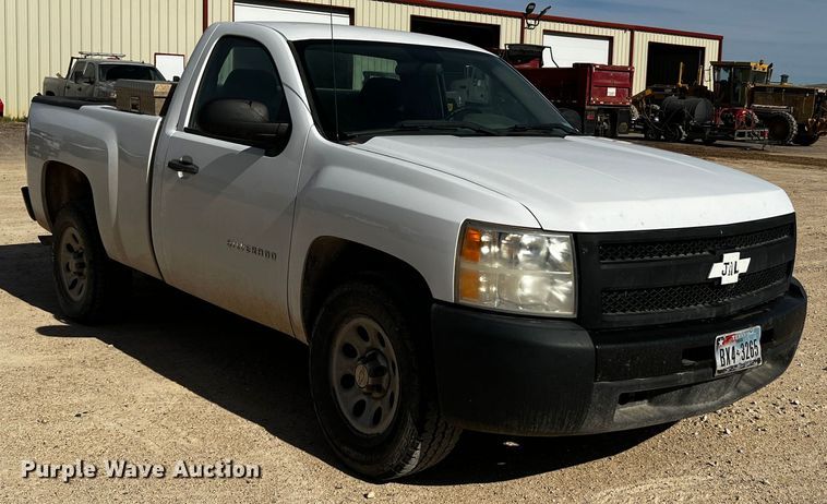 image for item DO8931 2010 Chevrolet Silverado 1500  pickup truck