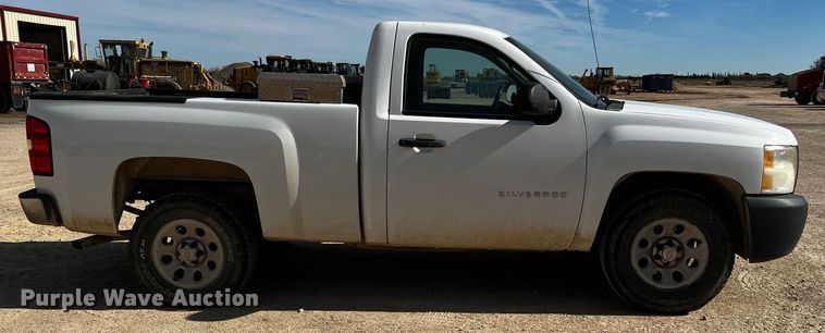 image for item DO8931 2010 Chevrolet Silverado 1500  pickup truck