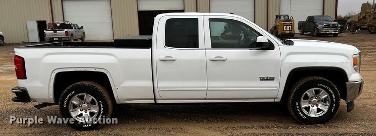 image for item DO8933 2015 GMC Sierra 1500  Double Cab pickup truck