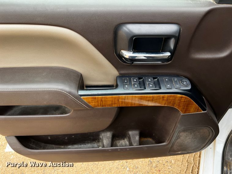 image for item DO8933 2015 GMC Sierra 1500  Double Cab pickup truck